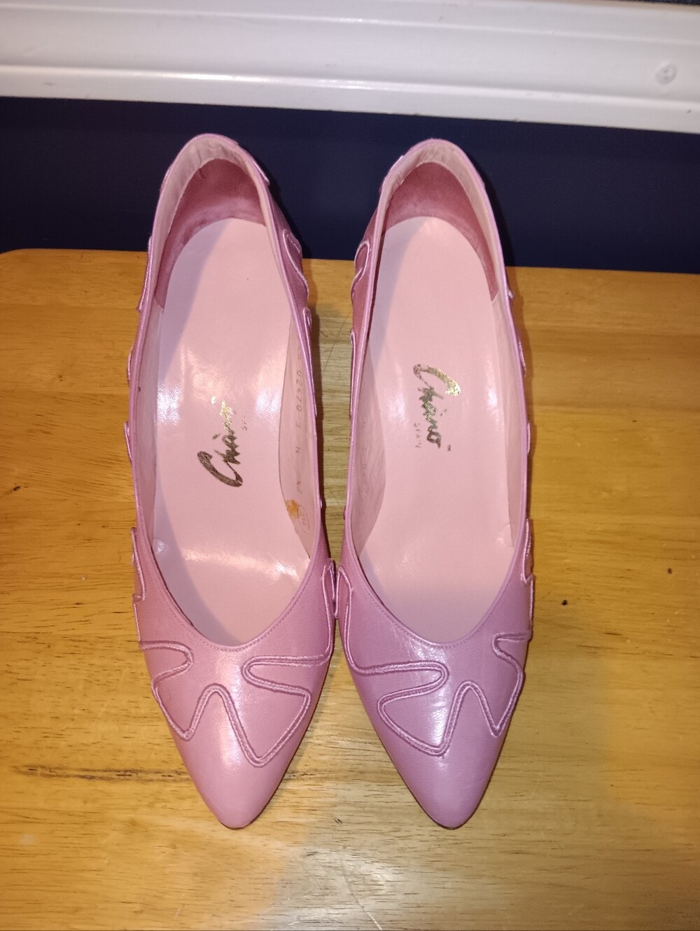 Chano Pink Leather Spain Pointed-Toe Women’s Flats Size 7 1/2